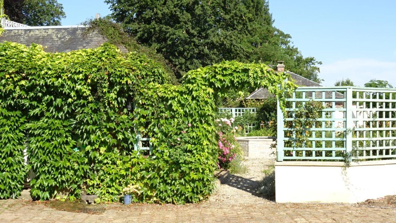 Le Glycine A Manoir Sainte Cecile Apartamento Juvigny-Val-d'Andaine Exterior foto